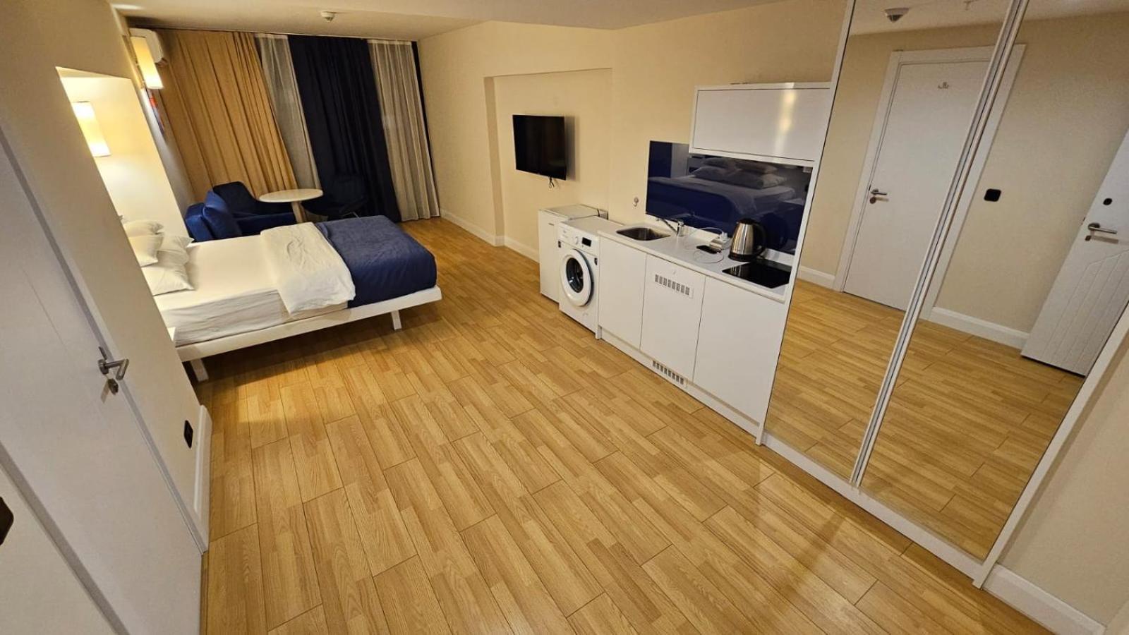 Orbi City Block A Floor 10 Room 40 Batumi Eksteriør bilde